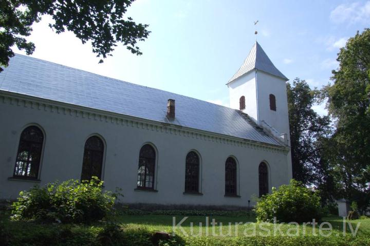Vecauces luterāņu baznīca